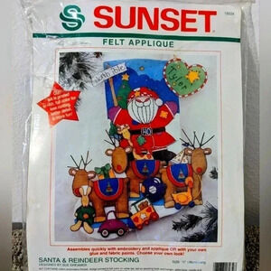 Sunset Felt Applique Kit Santa‎ Reindeer Stocking DIY 15" 1994 New Sealed